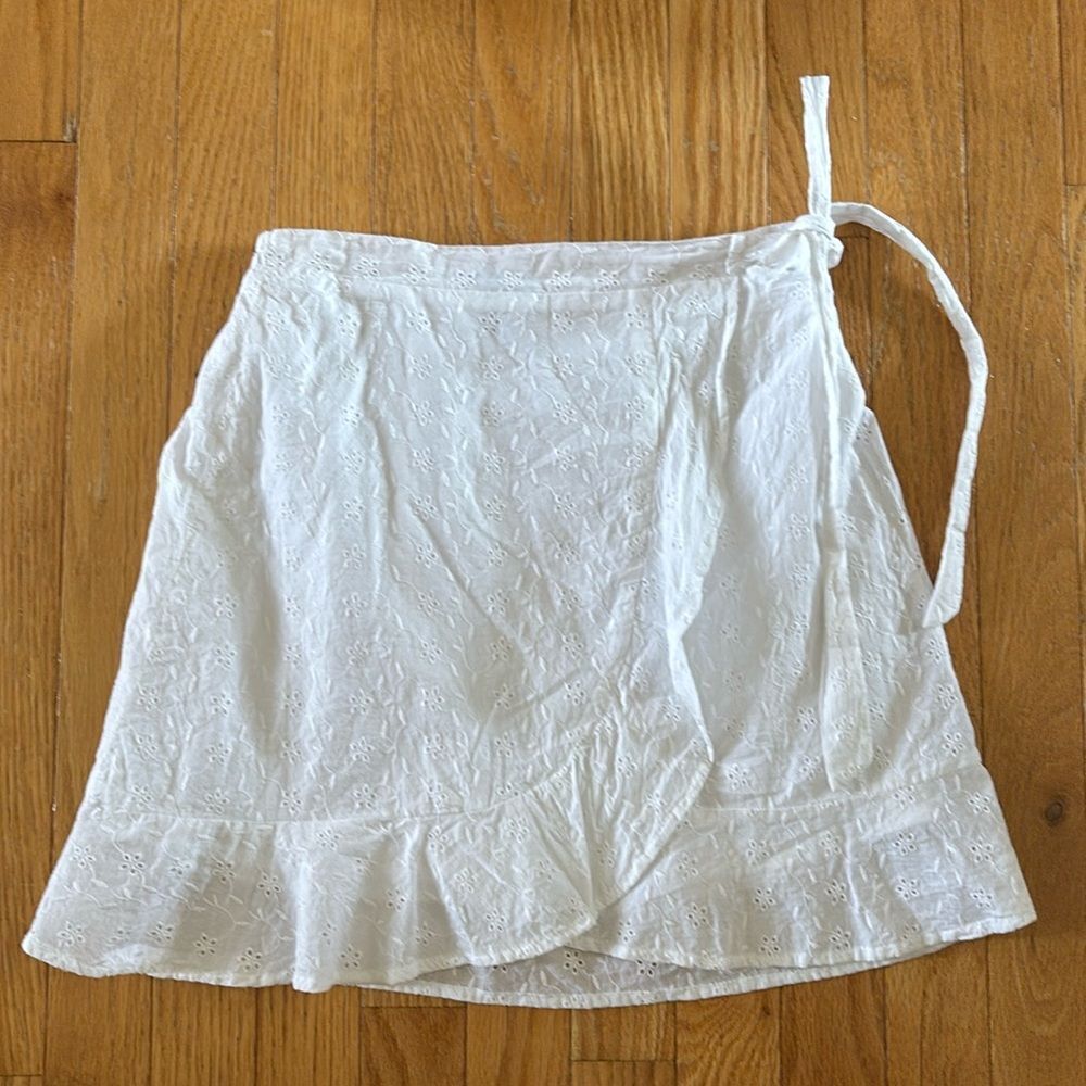 White Mini Wrap Eyelet‎ Skirt medium coastal coquette cottagecore skort spring